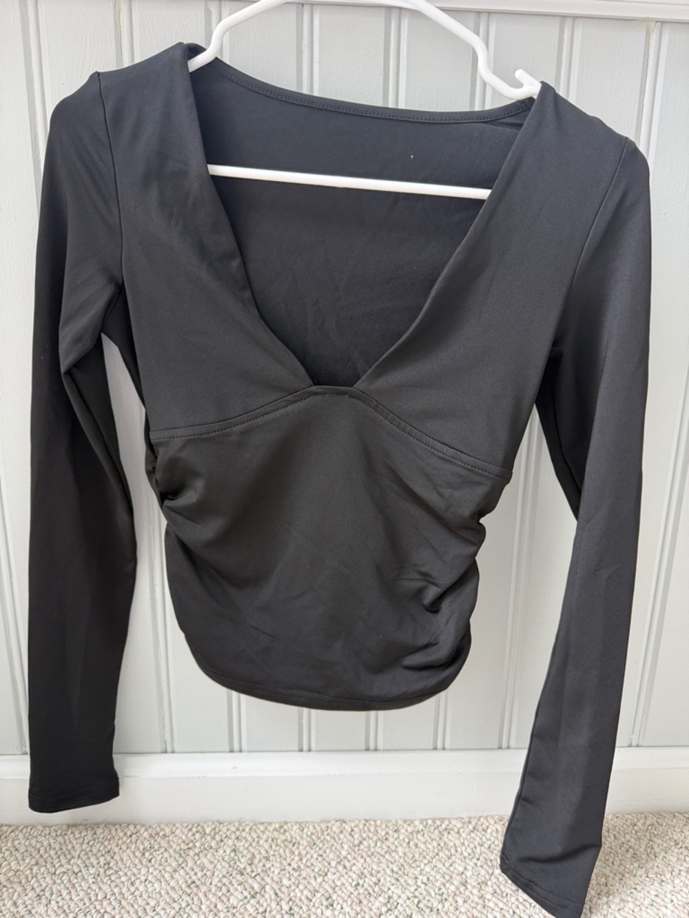 SHEIN Black Long Sleeve V-Neck Fitted Top